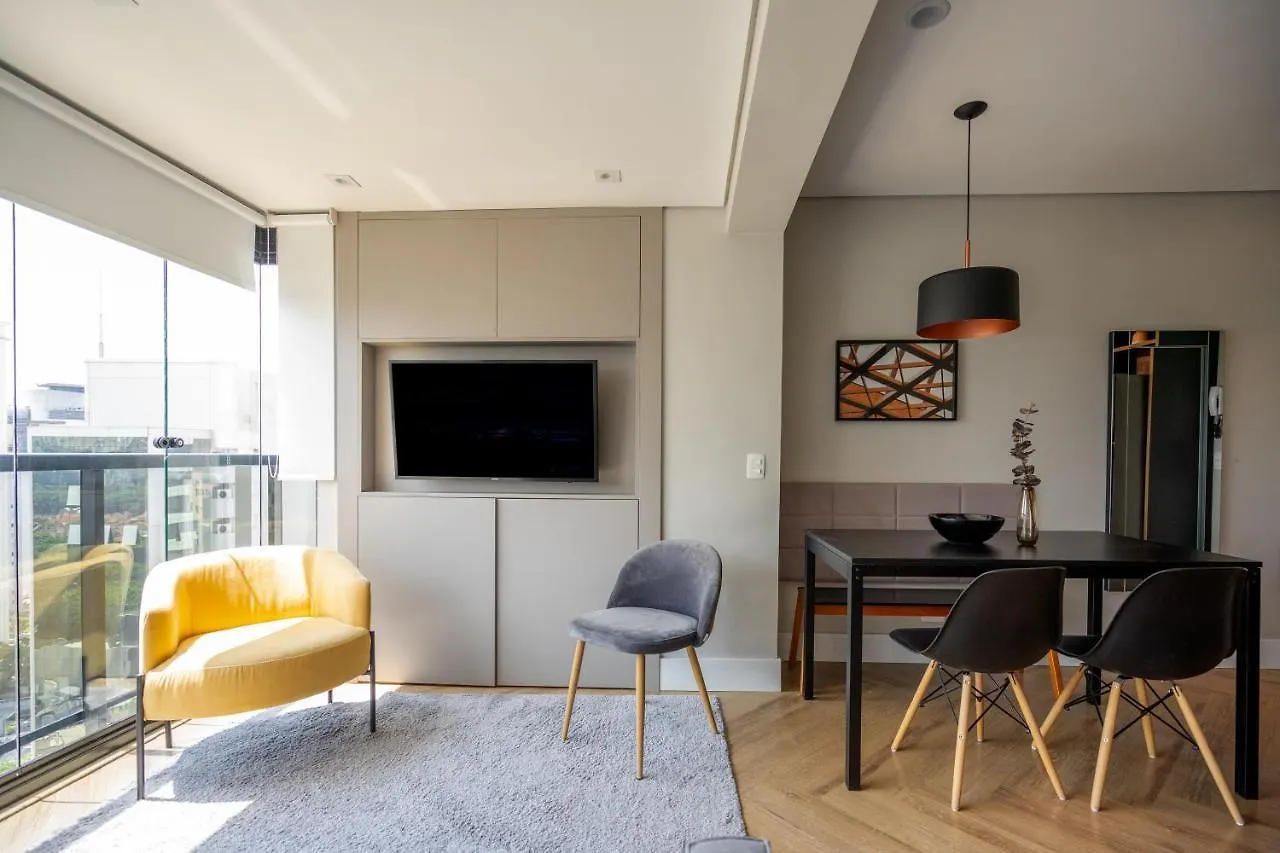 Studio em localização incrível, com garagem, piscina e academia - Vila Olímpia Apartamento São Paulo