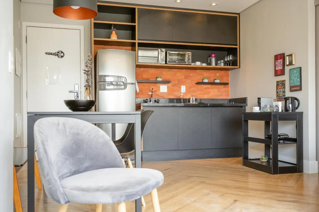 Studio em localização incrível, com garagem, piscina e academia - Vila Olímpia Apartamento São Paulo