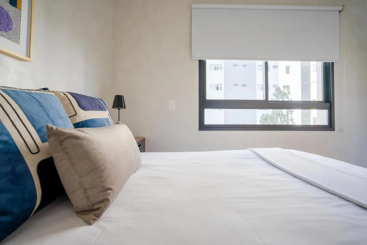 Studio em localização incrível, com garagem, piscina e academia - Vila Olímpia Apartamento São Paulo