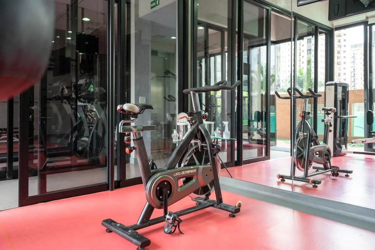 Studio em localização incrível, com garagem, piscina e academia - Vila Olímpia Apartamento São Paulo 0*,