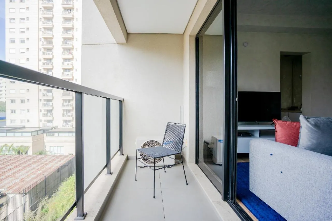 Studio em localização incrível, com garagem, piscina e academia - Vila Olímpia Apartamento São Paulo