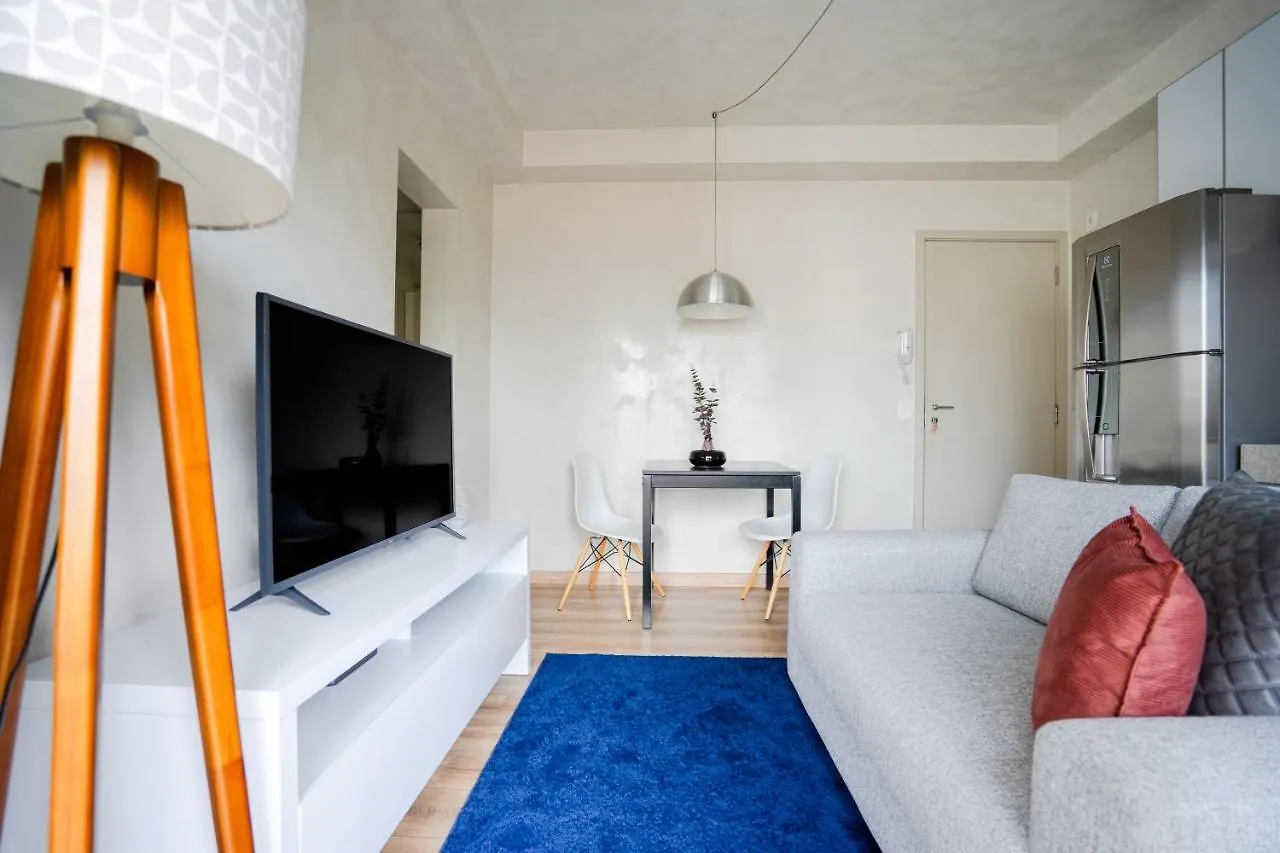 Studio em localização incrível, com garagem, piscina e academia - Vila Olímpia Apartamento São Paulo Brasil